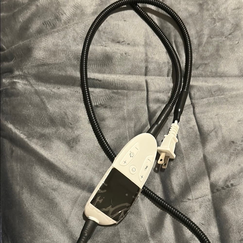 Paxato Pet Heating Pad - Picture 2 of 2
